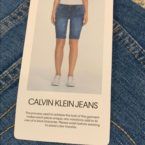 Calvin Klein Jean shorts - size 4 - Picture 6 of 8